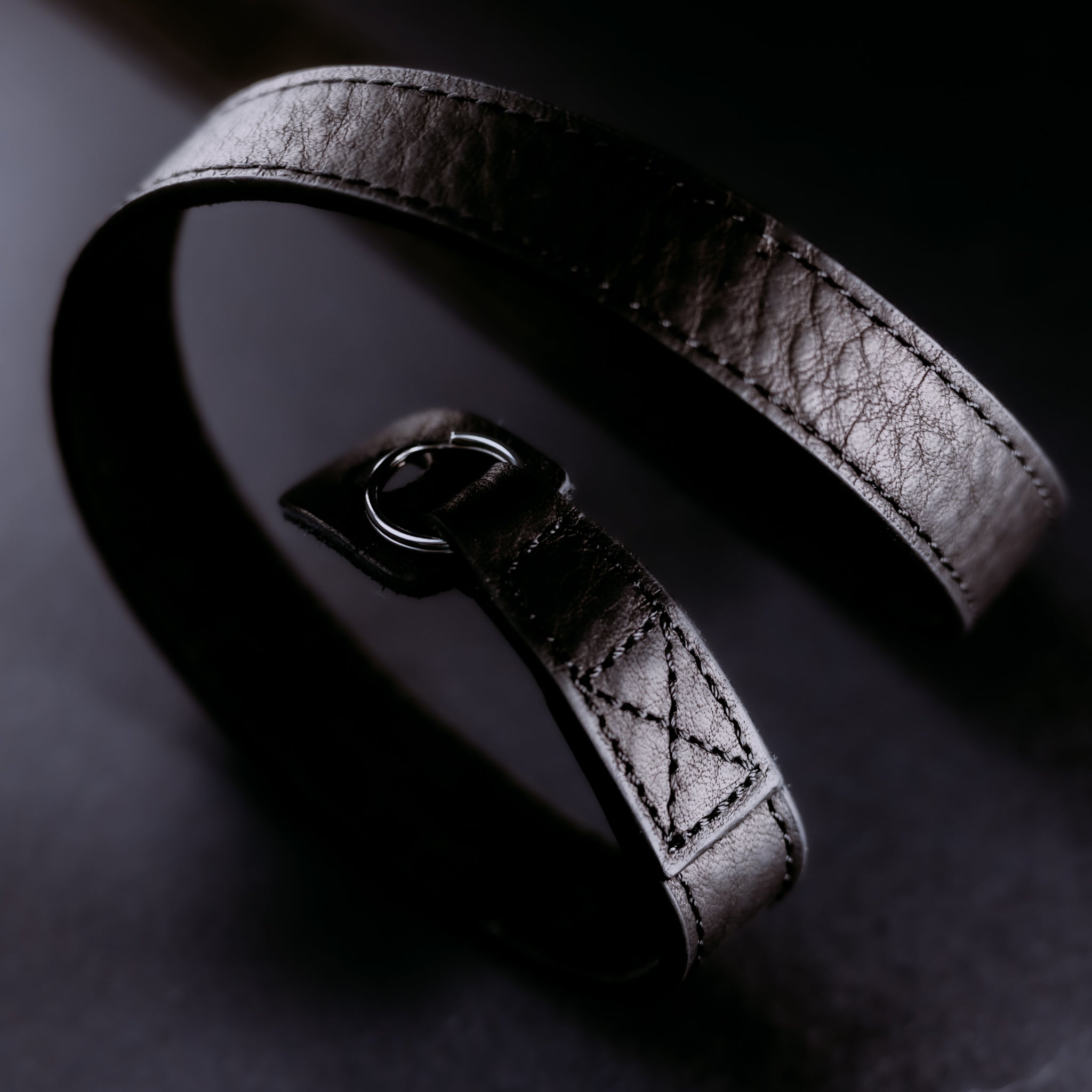 BLACK AstroStrap